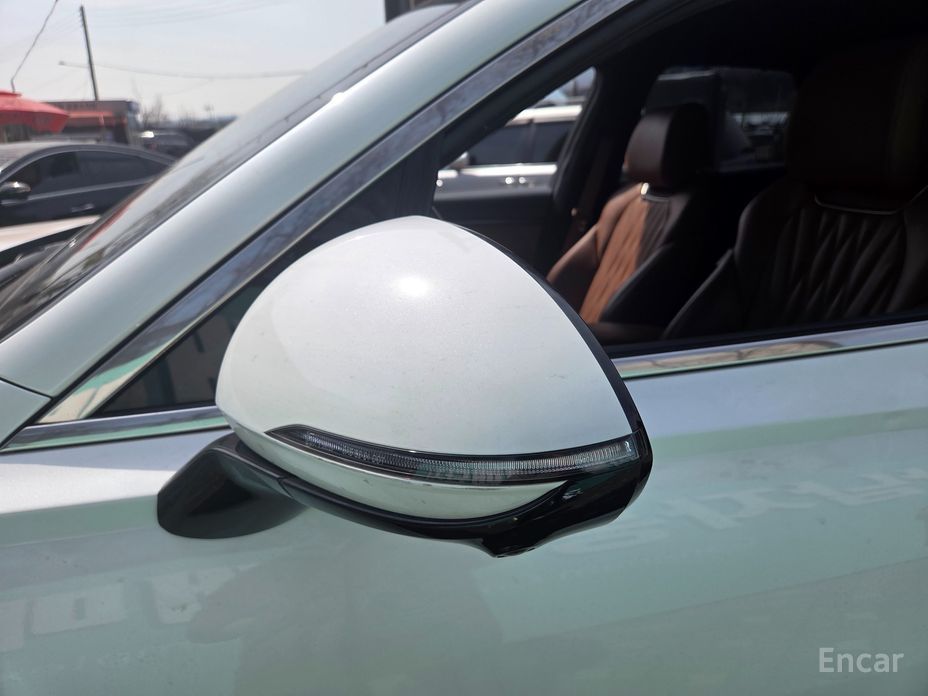 2021 Genesis GV70 I 2.2 Diesel 2WD с пробегом 46 147 км