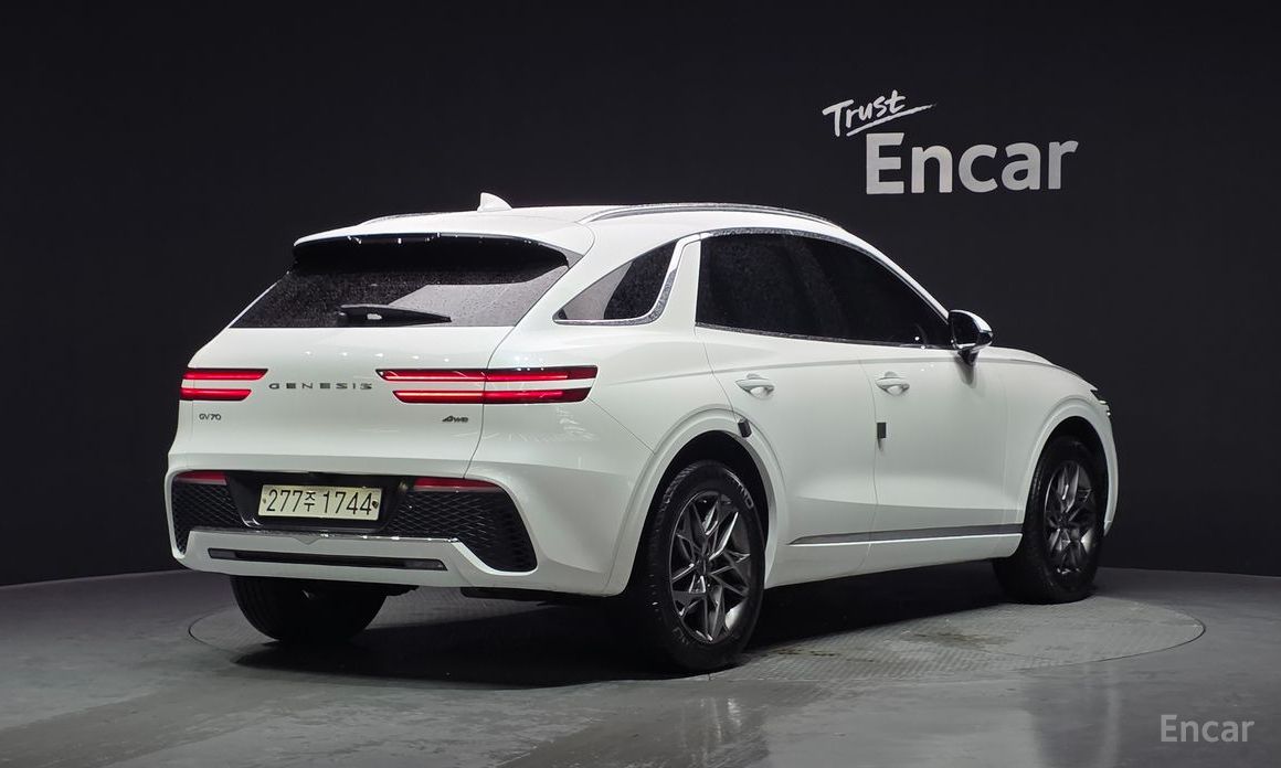 2021 Genesis GV70 I 2.2 Diesel AWD с пробегом 81 613 км