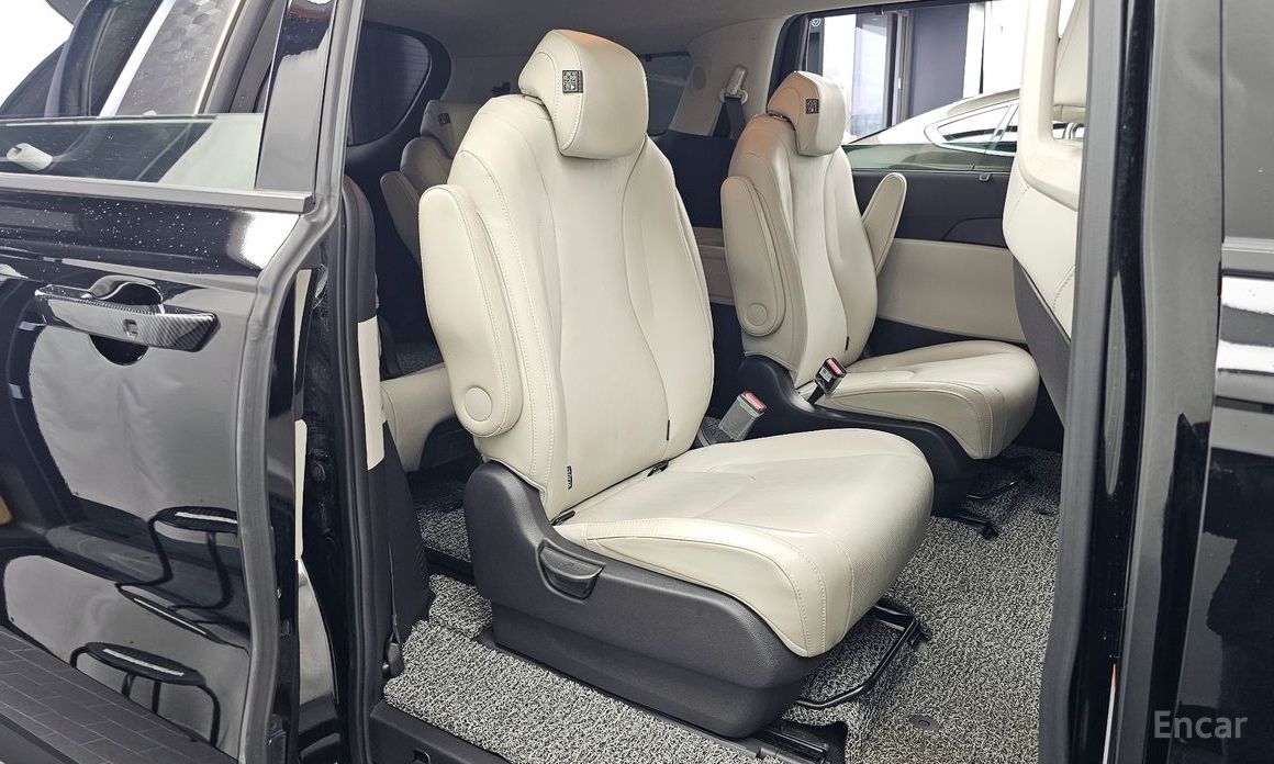 2023 Kia Carnival IV 9-Seater Noblesse с пробегом 78 129 км