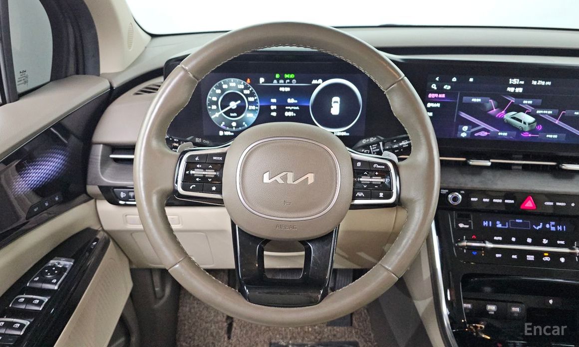 2023 Kia Carnival IV 9-Seater Signature с пробегом 113 194 км