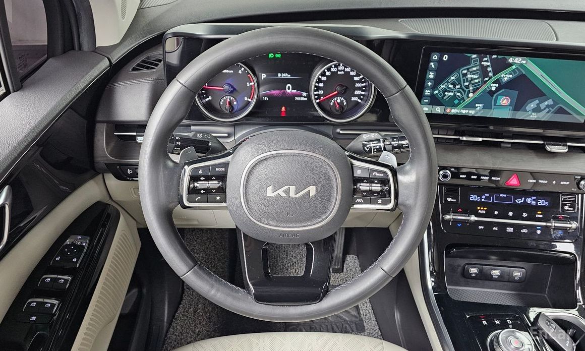 2021 Kia Carnival IV 9-Seater Noblesse с пробегом 74 135 км
