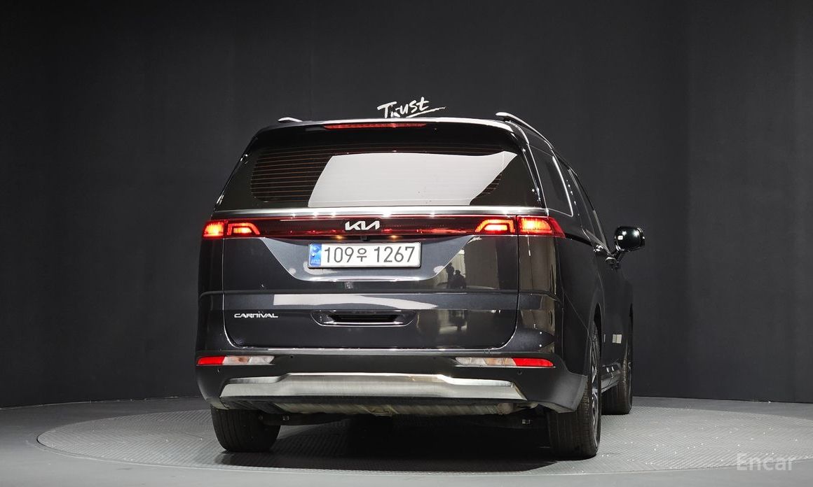 2021 Kia Carnival IV 9-Seater Noblesse с пробегом 48 692 км