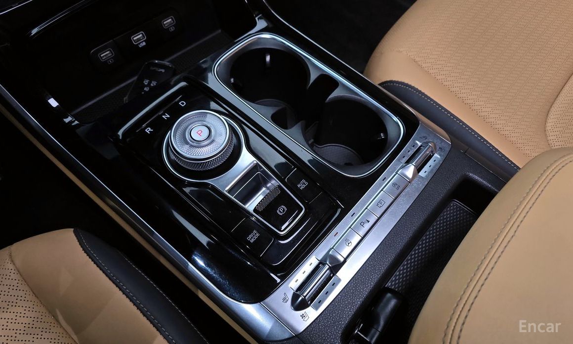 2023 Kia Carnival IV 9-Seater Signature с пробегом 93 759 км