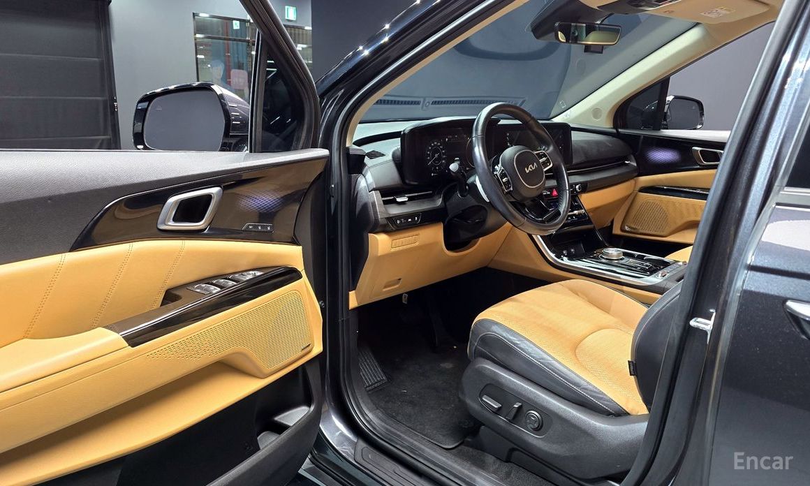 2023 Kia Carnival IV 9-Seater Signature с пробегом 93 759 км