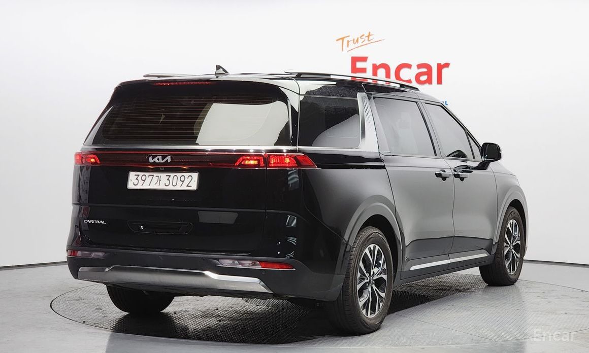 2023 Kia Carnival IV 9-Seater Noblesse с пробегом 55 482 км