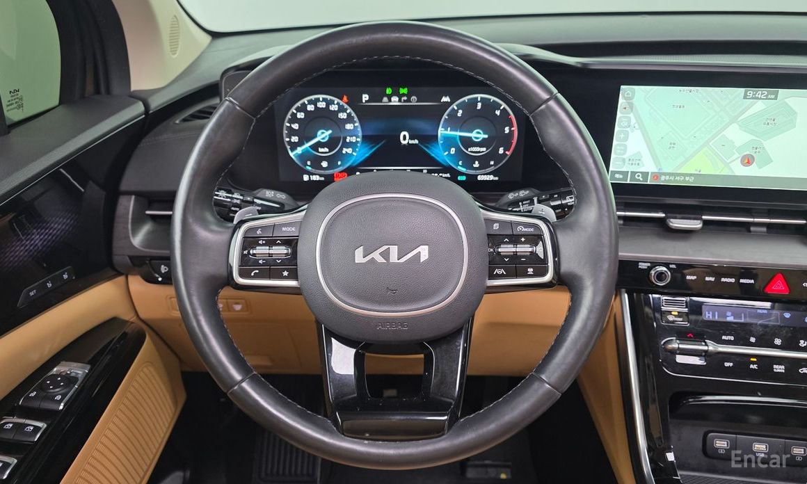 2021 Kia Carnival IV 9-Seater Signature с пробегом 69 929 км