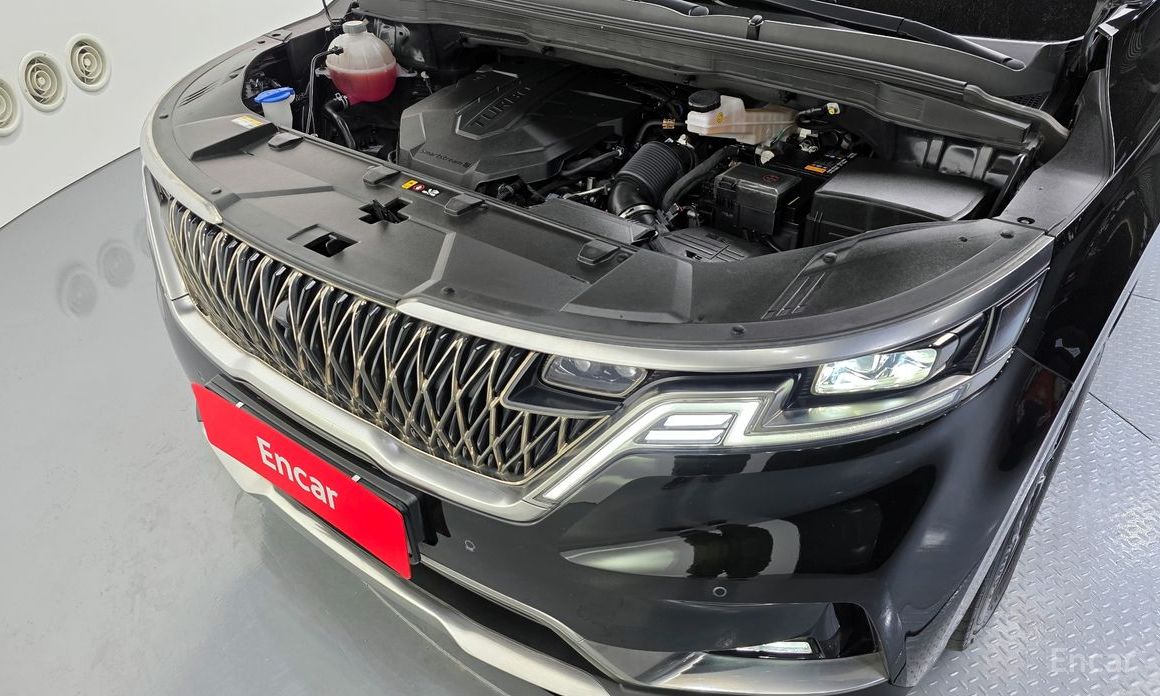 2023 Kia Carnival IV 9-Seater Noblesse с пробегом 46 109 км