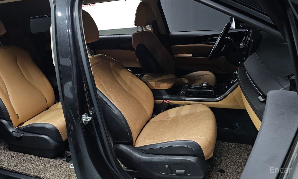 2021 Kia Carnival IV 9-Seater Noblesse с пробегом 48 266 км