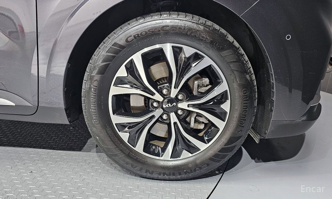 2022 Kia Carnival IV 9-Seater Signature с пробегом 33 321 км