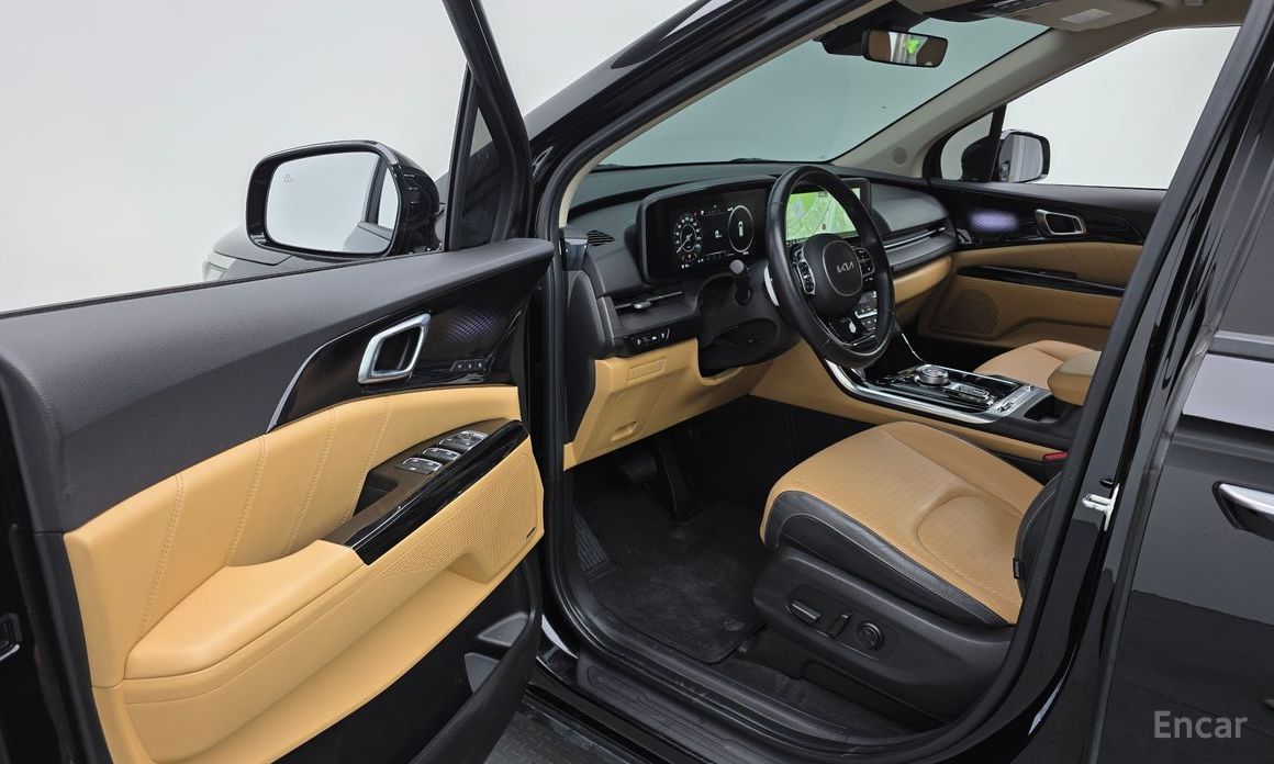 2023 Kia Carnival IV 9-Seater Signature с пробегом 75 673 км