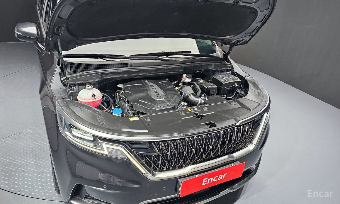 2022 Kia Carnival IV 9-Seater Signature с пробегом 33 321 км