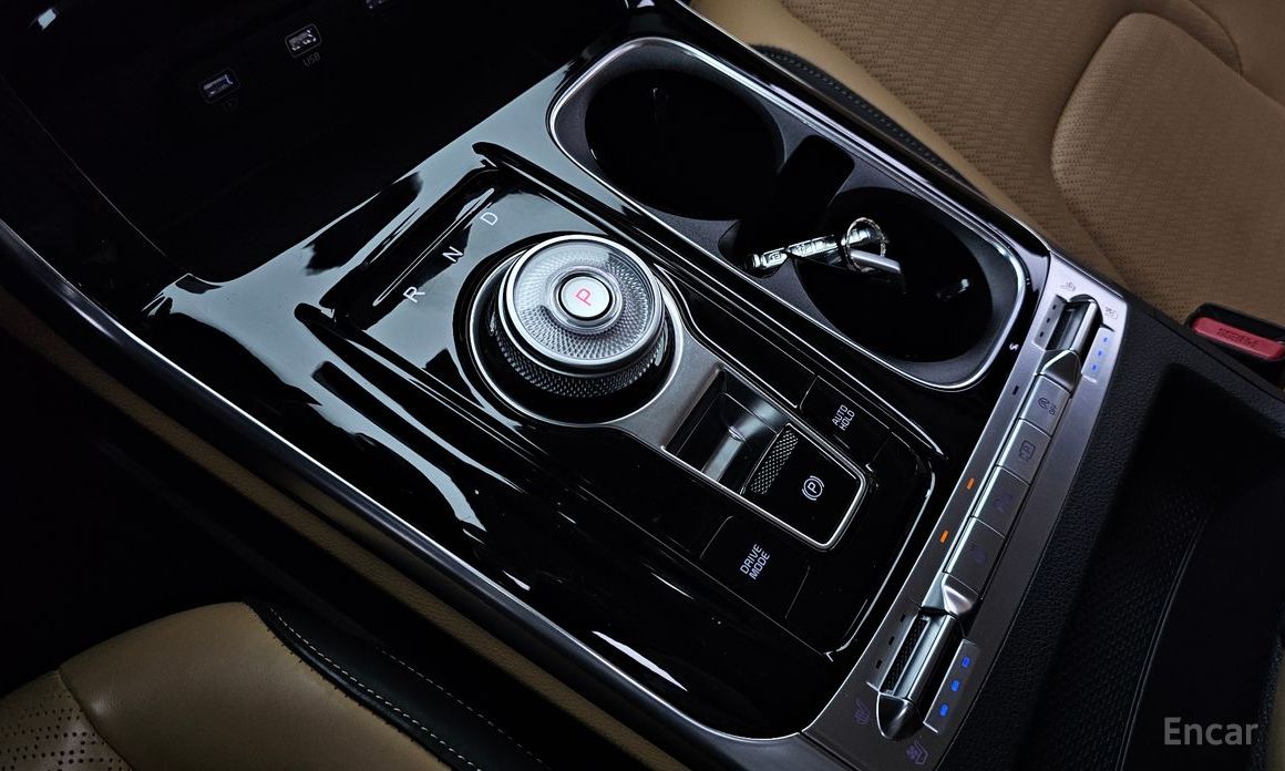 2023 Kia Carnival IV 9-Seater Signature с пробегом 80 065 км