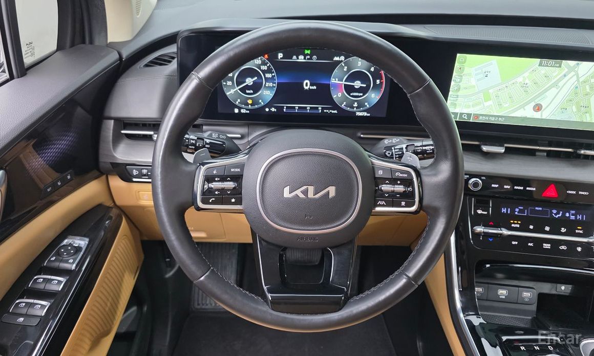 2023 Kia Carnival IV 9-Seater Signature с пробегом 75 673 км