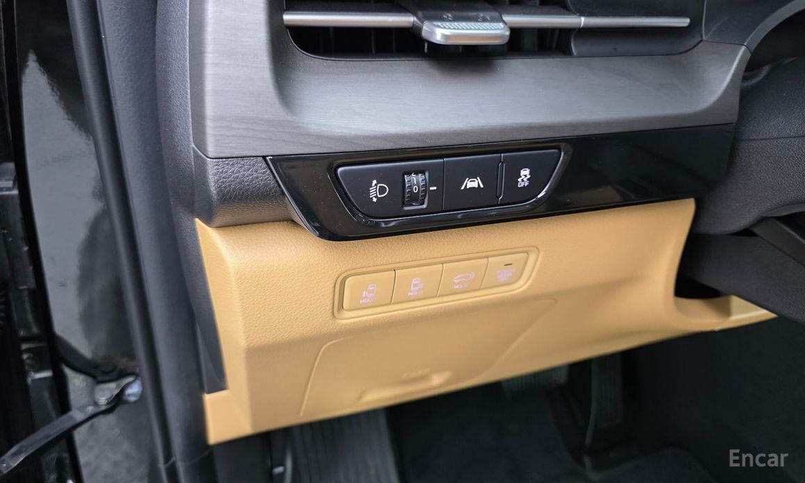 2023 Kia Carnival IV 9-Seater Signature с пробегом 75 673 км