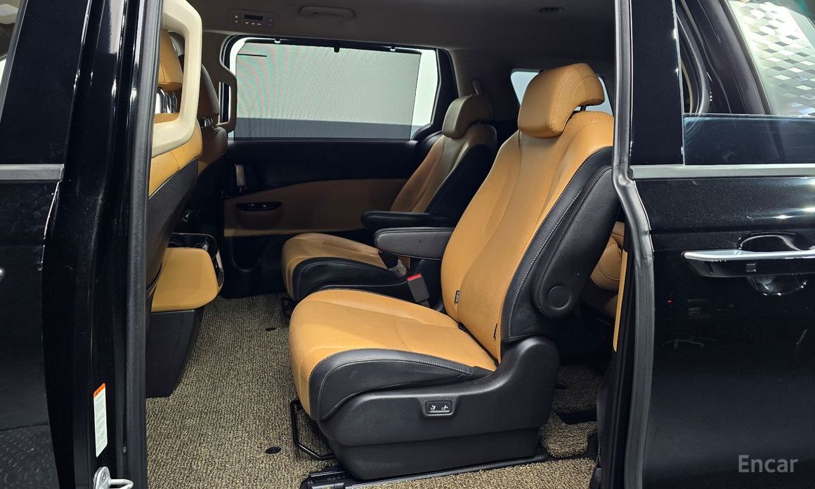 2022 Kia Carnival IV 9-Seater Noblesse с пробегом 56 141 км