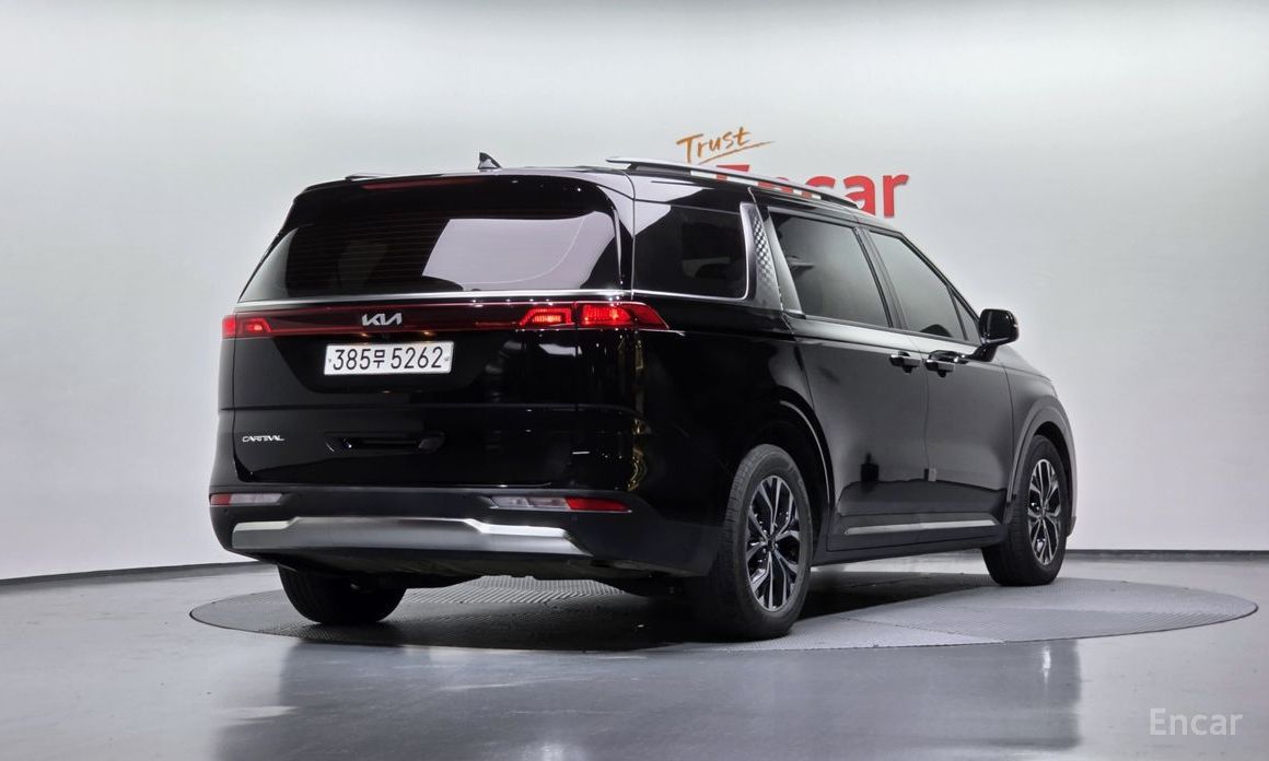 2023 Kia Carnival IV 9-Seater Noblesse с пробегом 71 402 км