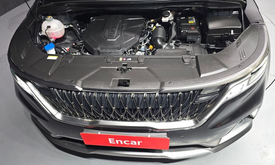 2023 Kia Carnival IV 9-Seater Signature с пробегом 40 292 км