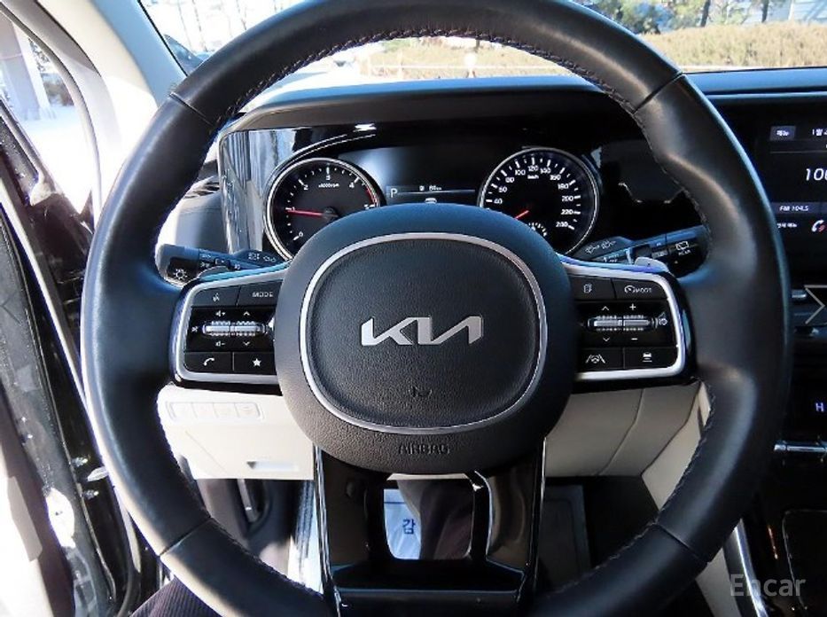 2022 Kia Carnival IV 9-Seater Noblesse с пробегом 42 249 км