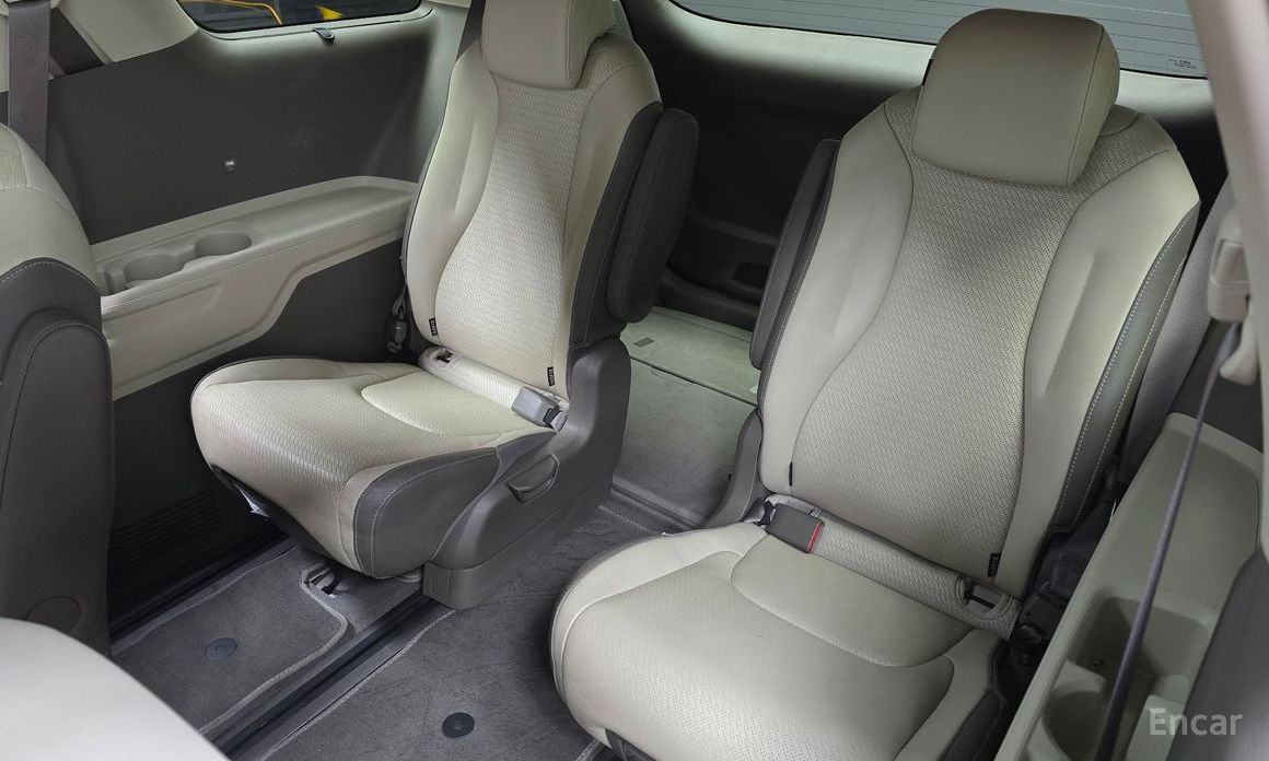 2022 Kia Carnival IV 9-Seater Noblesse с пробегом 79 680 км