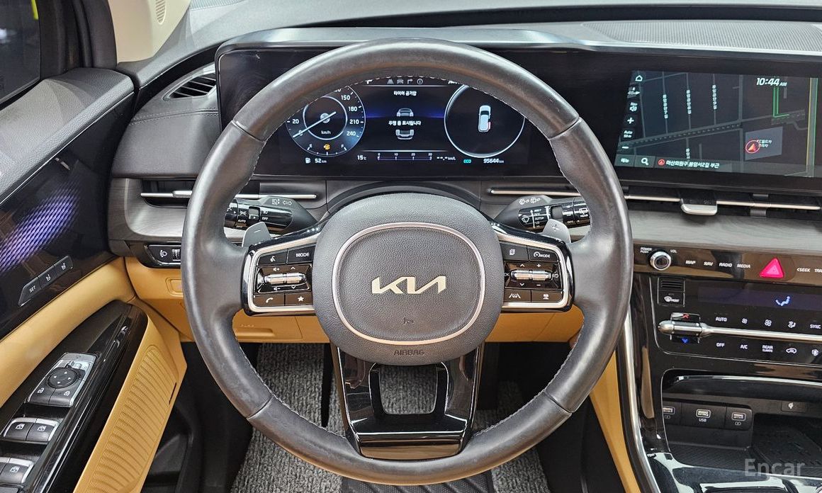 2022 Kia Carnival IV 9-Seater Signature с пробегом 95 644 км