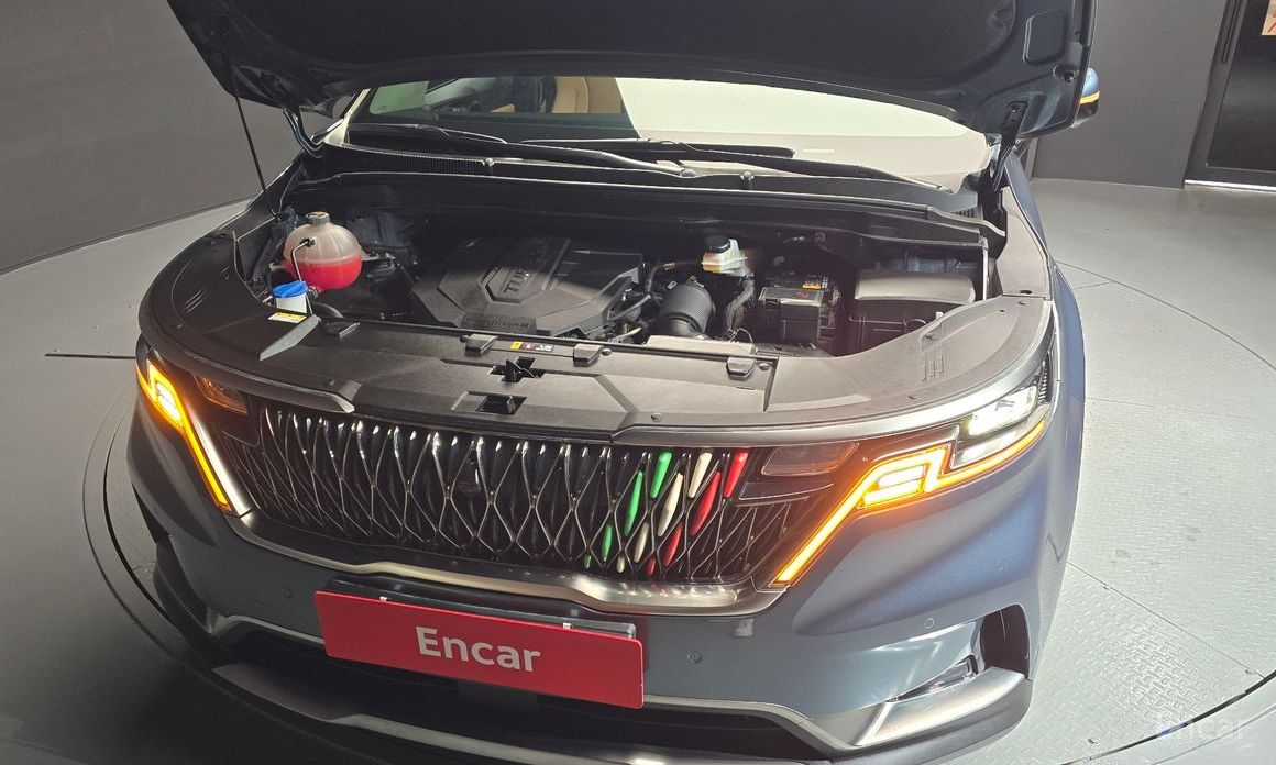 2022 Kia Carnival IV 9-Seater Signature с пробегом 38 209 км