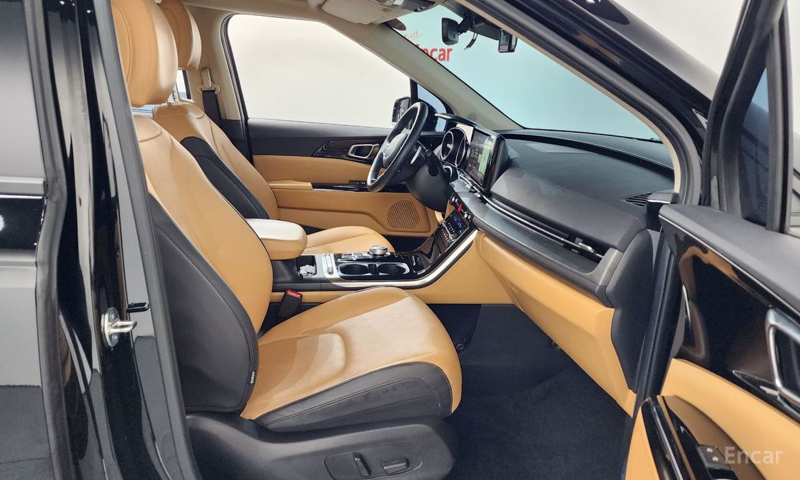 2023 Kia Carnival IV 9-Seater Noblesse с пробегом 73 792 км