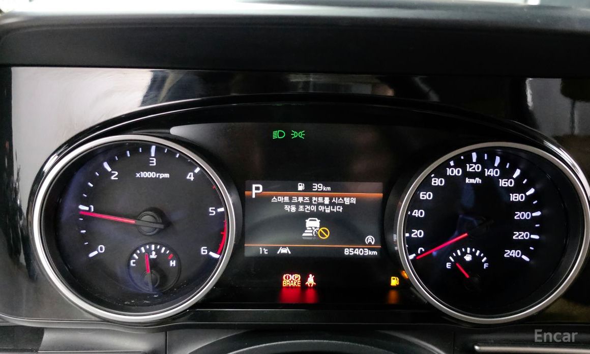 2023 Kia Carnival IV 9-Seater Noblesse с пробегом 85 403 км