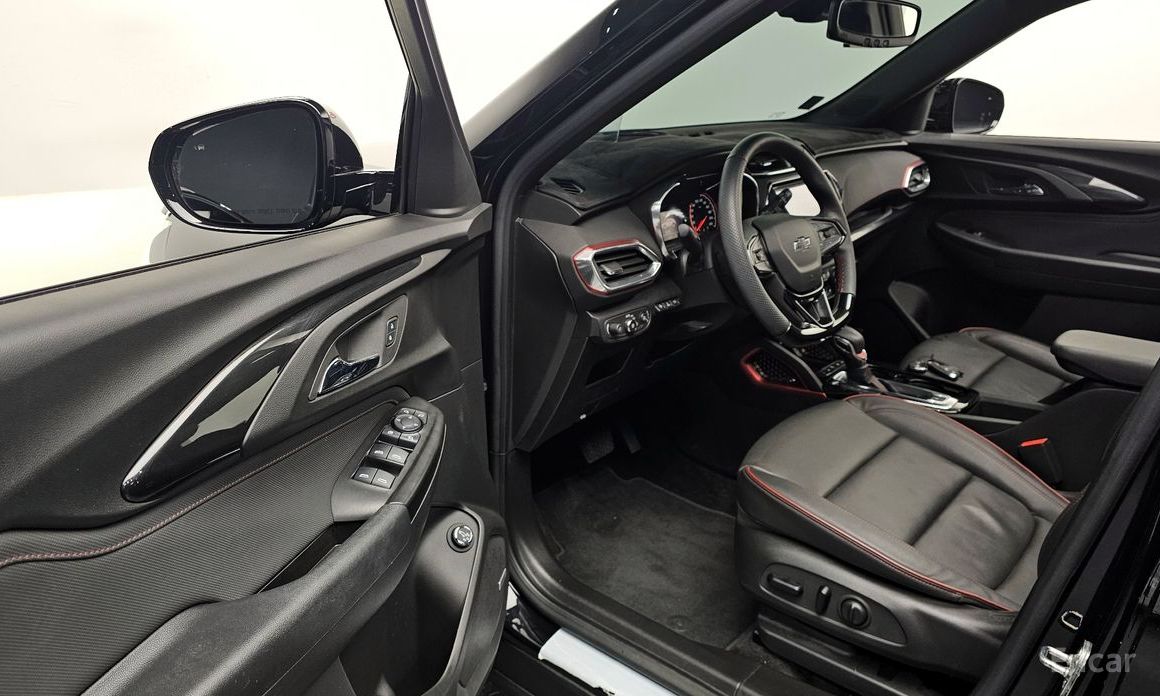2023 Chevrolet TrailBlazer III 1.3 Turbo 4WD RS с пробегом 26 517 км