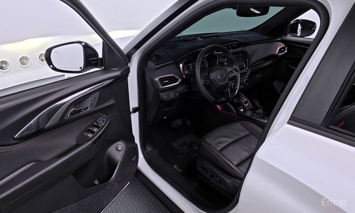 2021 Chevrolet TrailBlazer III 1.3 Turbo 4WD RS с пробегом 48 191 км