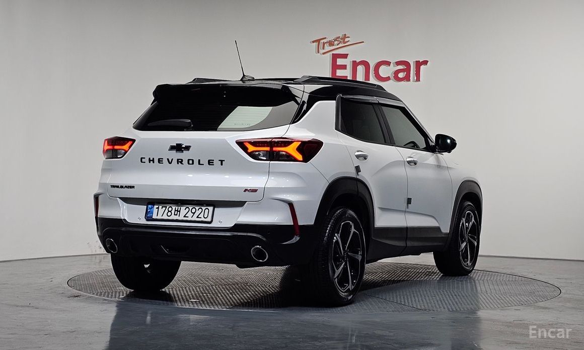 2021 Chevrolet TrailBlazer III 1.3 Turbo 2WD RS с пробегом 13 773 км