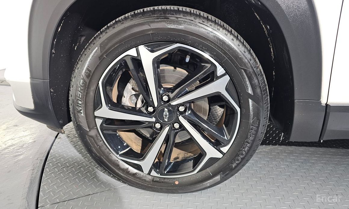2021 Chevrolet TrailBlazer III 1.3 Turbo 2WD RS с пробегом 13 773 км
