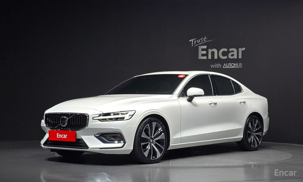 2023 Volvo S60 III B5 Ultimate Bright с пробегом 23 612 км