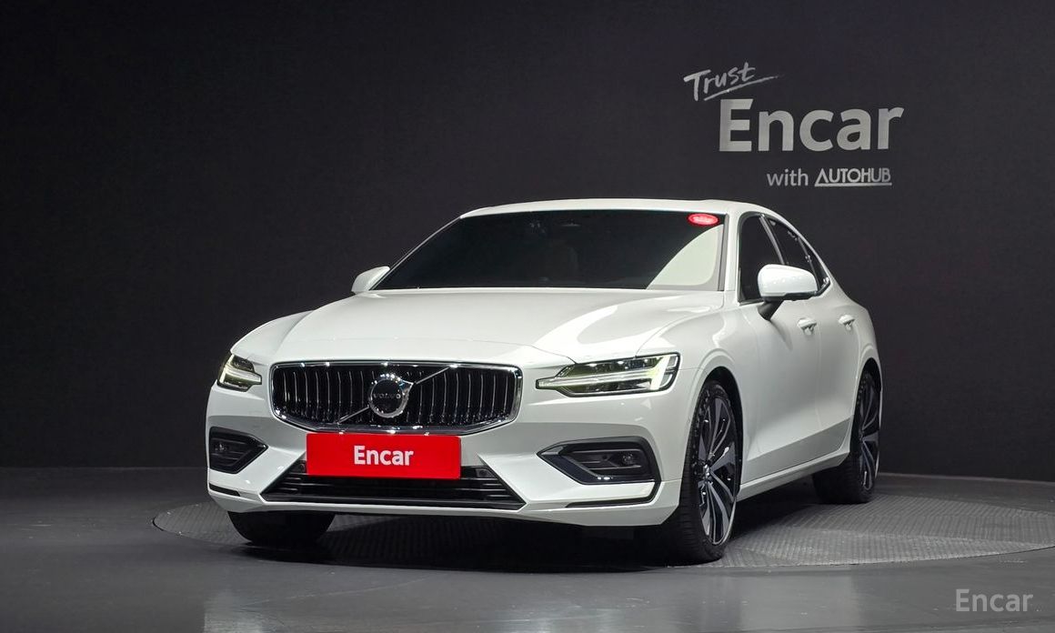 2023 Volvo S60 III B5 Ultimate Bright с пробегом 23 612 км