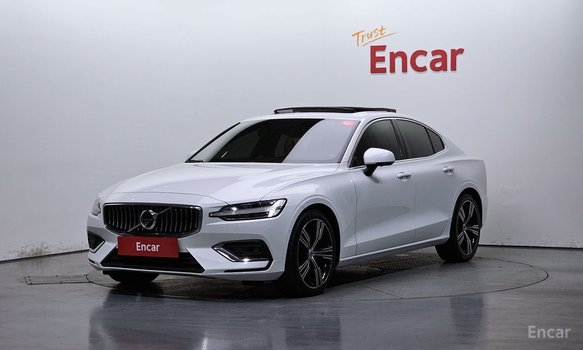 2022 Volvo S60 III B5 Inscription с пробегом 59 976 км
