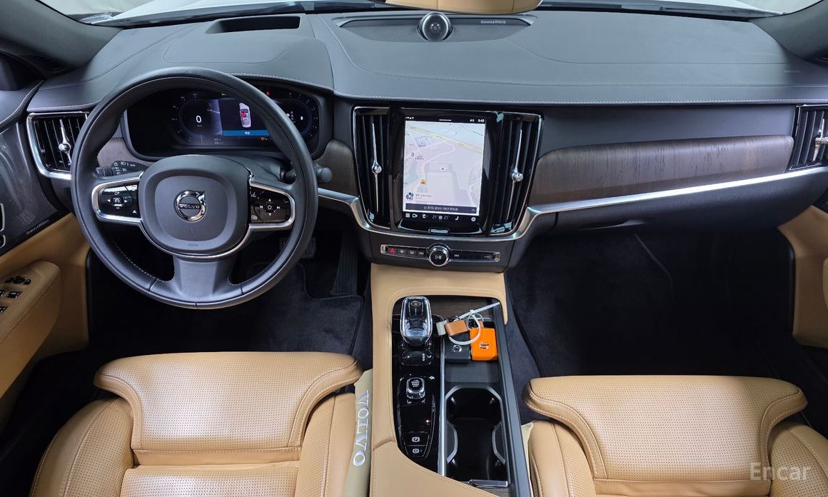 2022 Volvo S90 II Рестайлинг B6 AWD Inscription с пробегом 60 833 км