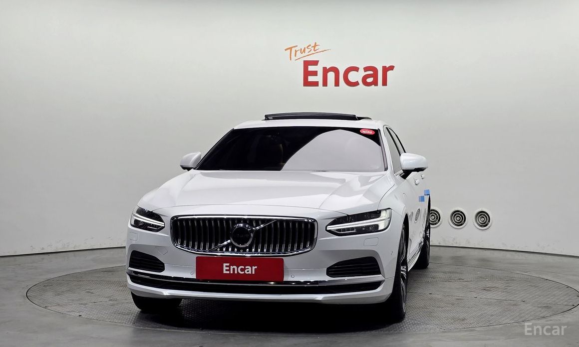 2021 Volvo S90 II Рестайлинг T8 AWD Inscription с пробегом 81 287 км