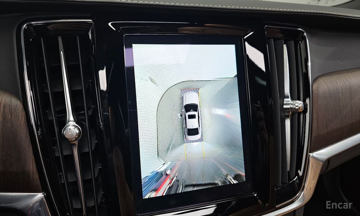 2022 Volvo S90 II Рестайлинг T8 AWD Inscription с пробегом 39 242 км