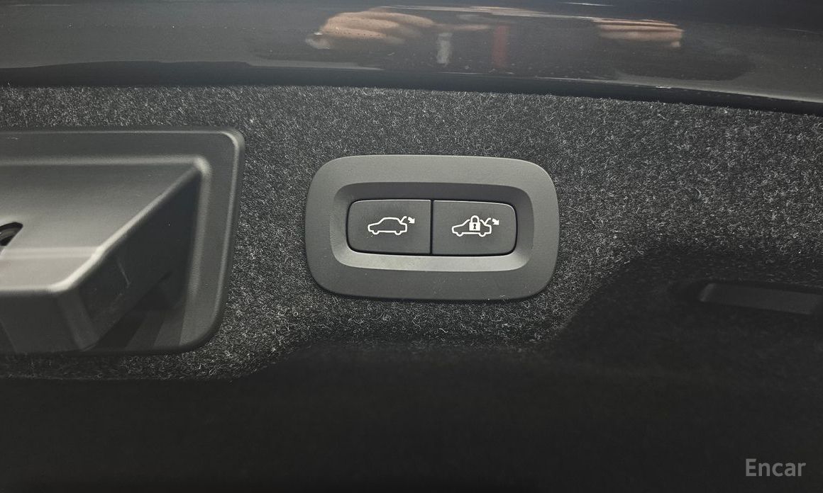 2022 Volvo S90 II Рестайлинг T8 AWD Inscription с пробегом 39 242 км