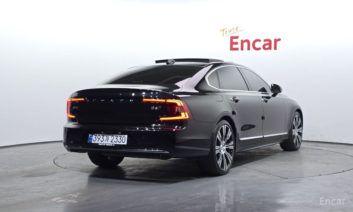 2022 Volvo S90 II Рестайлинг B6 AWD Inscription с пробегом 37 138 км
