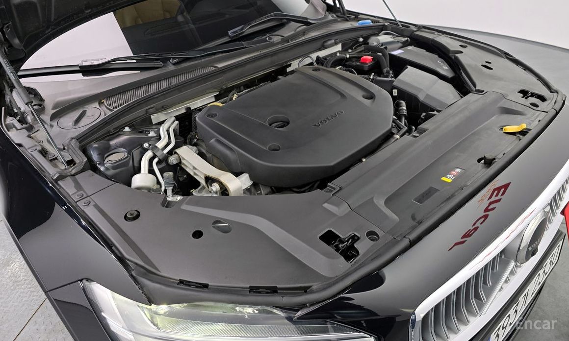 2022 Volvo S90 II Рестайлинг B6 AWD Inscription с пробегом 37 138 км