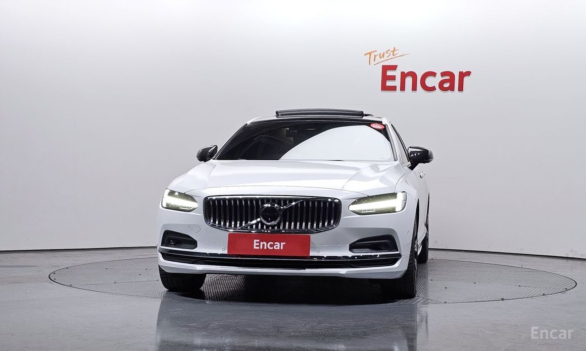 2023 Volvo S90 II Рестайлинг B6 AWD Ultimate Bright с пробегом 35 033 км