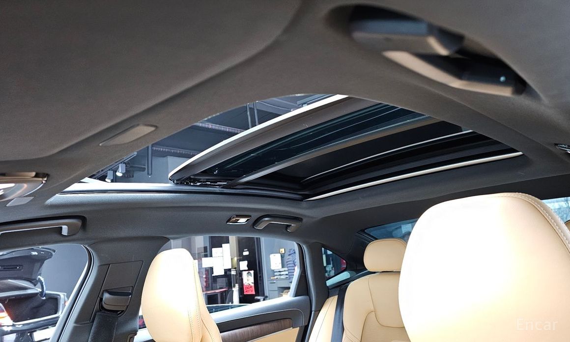 2023 Volvo S90 II Рестайлинг B6 AWD Ultimate Bright с пробегом 30 012 км