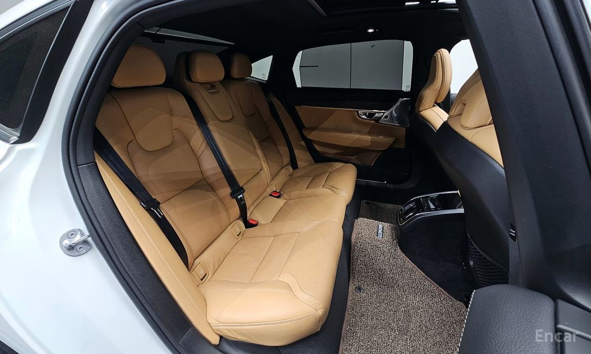 2023 Volvo S90 II Рестайлинг B6 AWD Ultimate Bright с пробегом 35 033 км