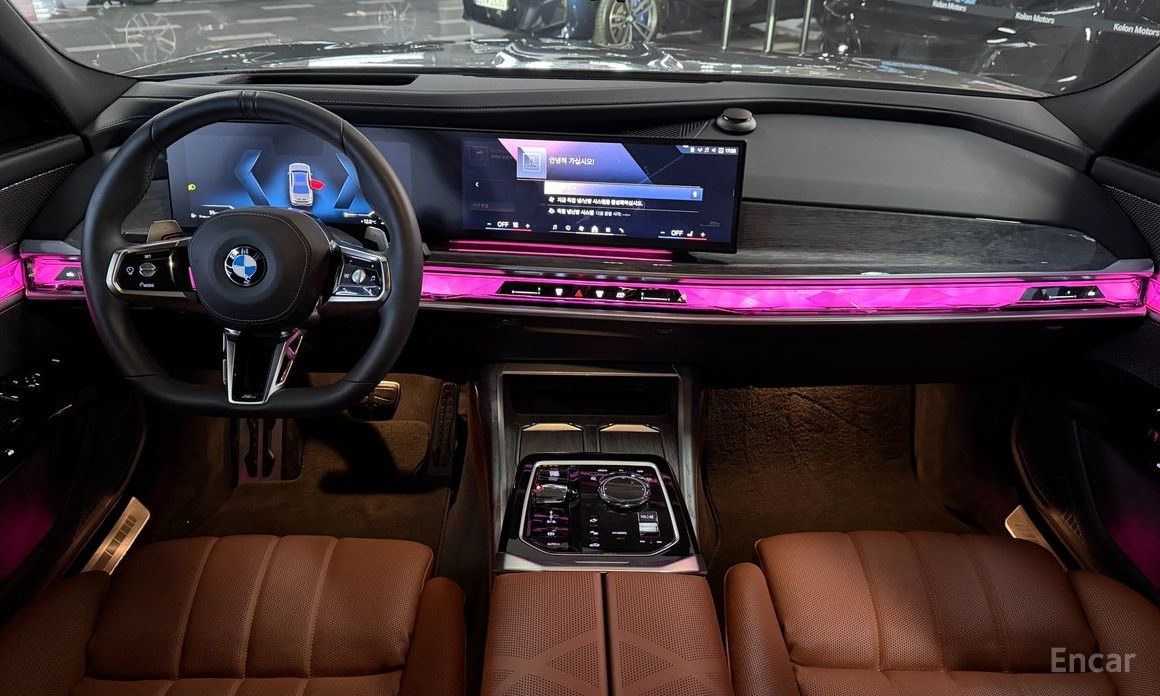 2024 BMW 7 серии VII (G70) 740i xDrive M Sport с пробегом 16 920 км