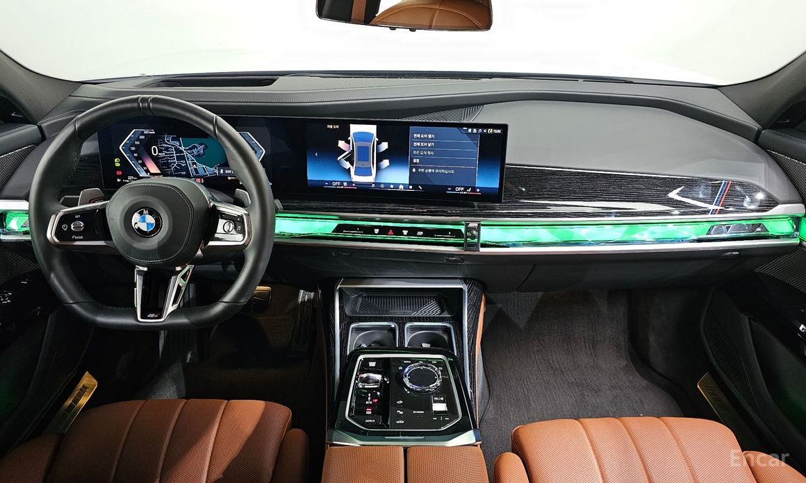 2025 BMW 7 серии VII (G70) 740d xDrive M Sport с пробегом 9 567 км