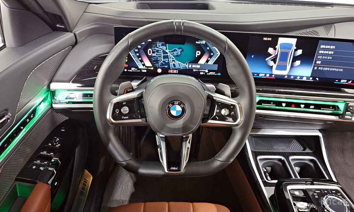 2025 BMW 7 серии VII (G70) 740d xDrive M Sport с пробегом 9 567 км