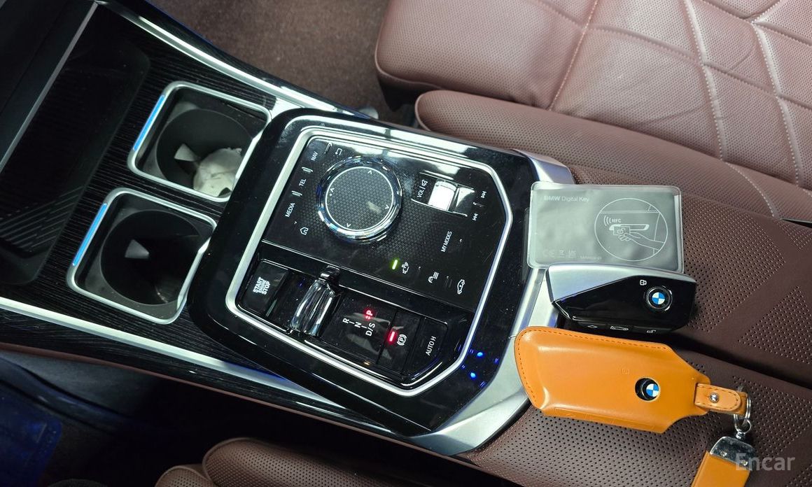 2025 BMW 7 серии VII (G70) 740d xDrive M Sport с пробегом 17 546 км
