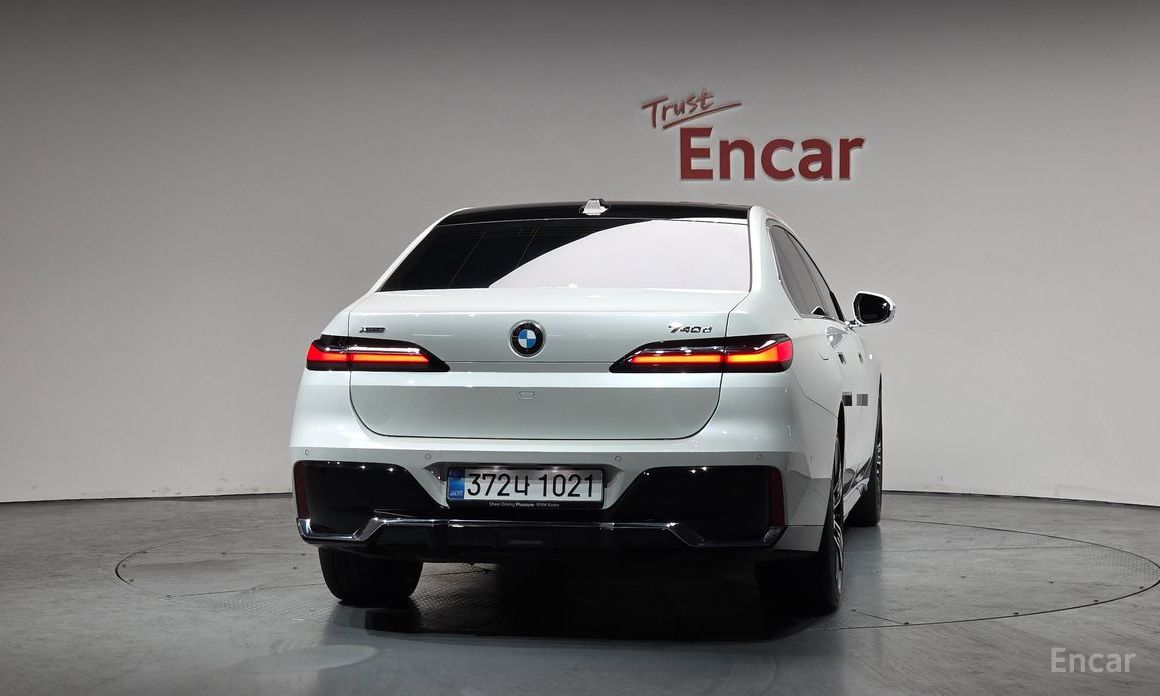 2025 BMW 7 серии VII (G70) 740d xDrive M Sport с пробегом 5 818 км