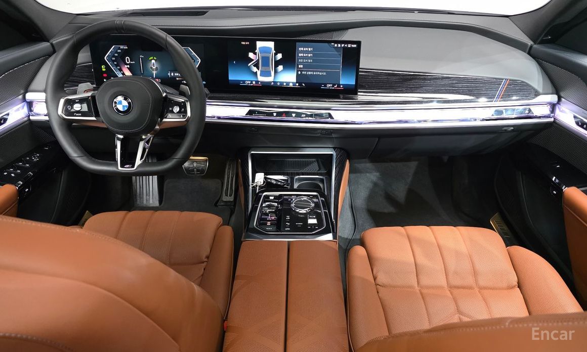 2025 BMW 7 серии VII (G70) 740d xDrive M Sport с пробегом 5 818 км
