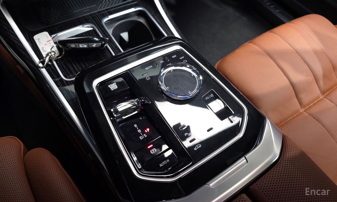 2025 BMW 7 серии VII (G70) 740d xDrive M Sport с пробегом 5 818 км